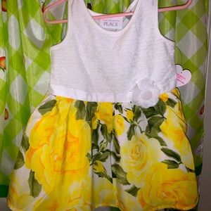 Baby yellow dress